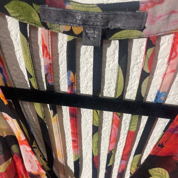 Guess Chiffon Floral Top
Style #W4FN31W6BD0 - Picture 4 of 5